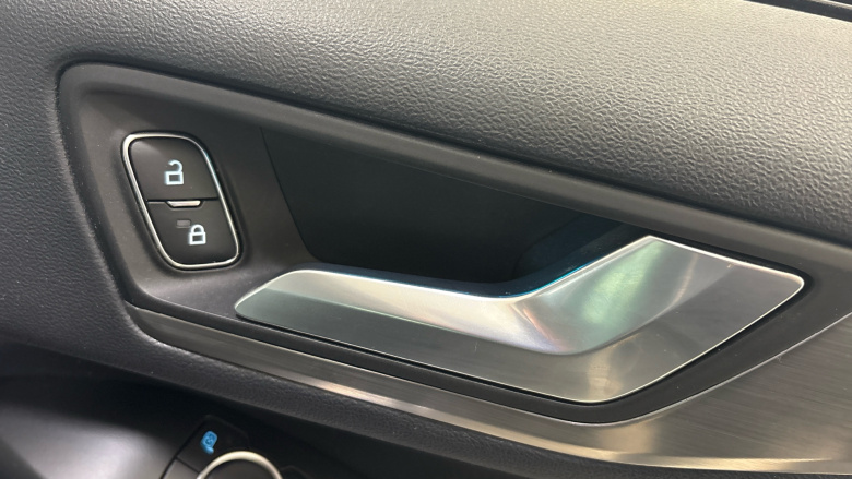 Ford Focus 1.0 EcoBoost 125 Titanium 5dr Petrol Hatchback